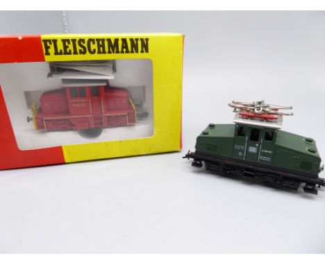 Fleischmann H0 4203 diesel locomotive shunter V42-03, in original box, together with Fleischmann H0 4300 electric locomotive 