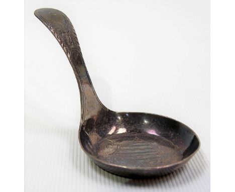 George III silver caddy spoon, bright cut engraved and with an armorial in the bowl, maker T.W, Birmingham 1799, weight 6g ap
