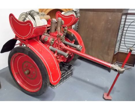Rare 20th Century horse drawn fire engine by Merryweather and for the Hotham Hall Fire Brigade, the back with oval brass Merr
