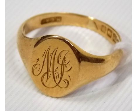 18ct gold signet ring, weight 4.7g approx