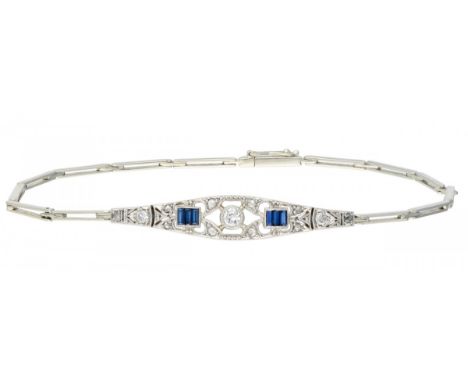 White gold Art Deco open worked bracelet, with approx. 0.15 ct. diamond and natural sapphire - 18 ct. With safety clip, side 