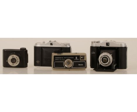 A lot with various camera's, 20th century. A.o. a Franka Solida Record (Germany), a V.P. Twin camera (England), a Kodak Mawke