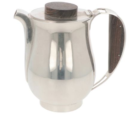 Coffee pot silver. Sleek model in Art Deco style with mounted wooden handle and knob. Belgium, Brussels, Delheid Frères, earl