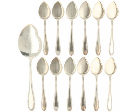 (13) piece ice cream scoop set, silver plated. Consisting of 12 small spoons and a ladle. Silver-plated. 20th centuryEstimate