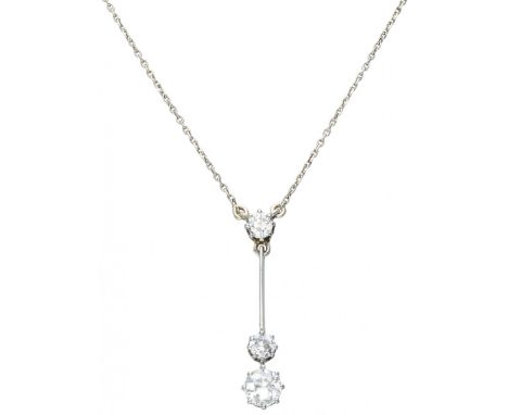White gold necklace with pendant set with approx. 0.56 ct. diamond - 14 ct. 3 Old European cut diamonds (1x approx. 0.32 ct. 