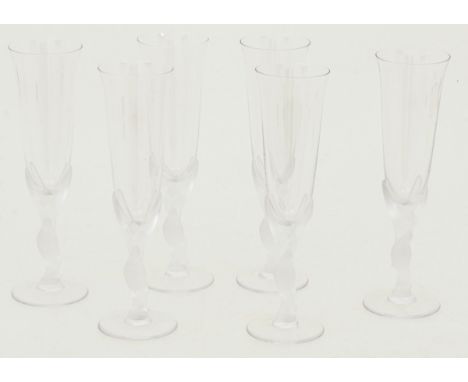 A lot with (6) Igor Carl Fabergé champagne flutes - Kissing Doves. France, 20th century. High model. The stems are formed by 