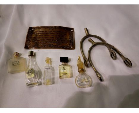 Brass Interfering With Organ sign six miniature perfume bottles and two stirrups. UK P&amp;P Group 2 (£20+VAT for the first l