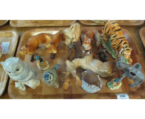 Tray of assorted ceramic and other animal figurines, to include: snarling tiger; foxes; owl; stag; wild birds etc.(B.P. 24% i