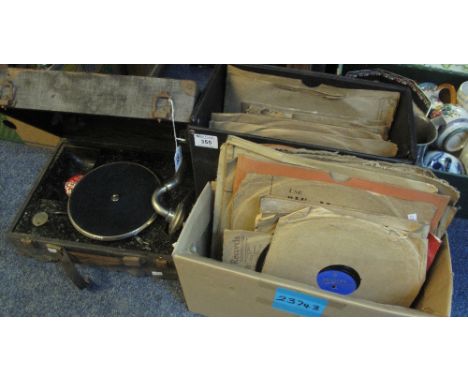 Vintage Decca cased record player with various vinyl LPs to include Classical etc.(B.P. 24% incl. VAT)