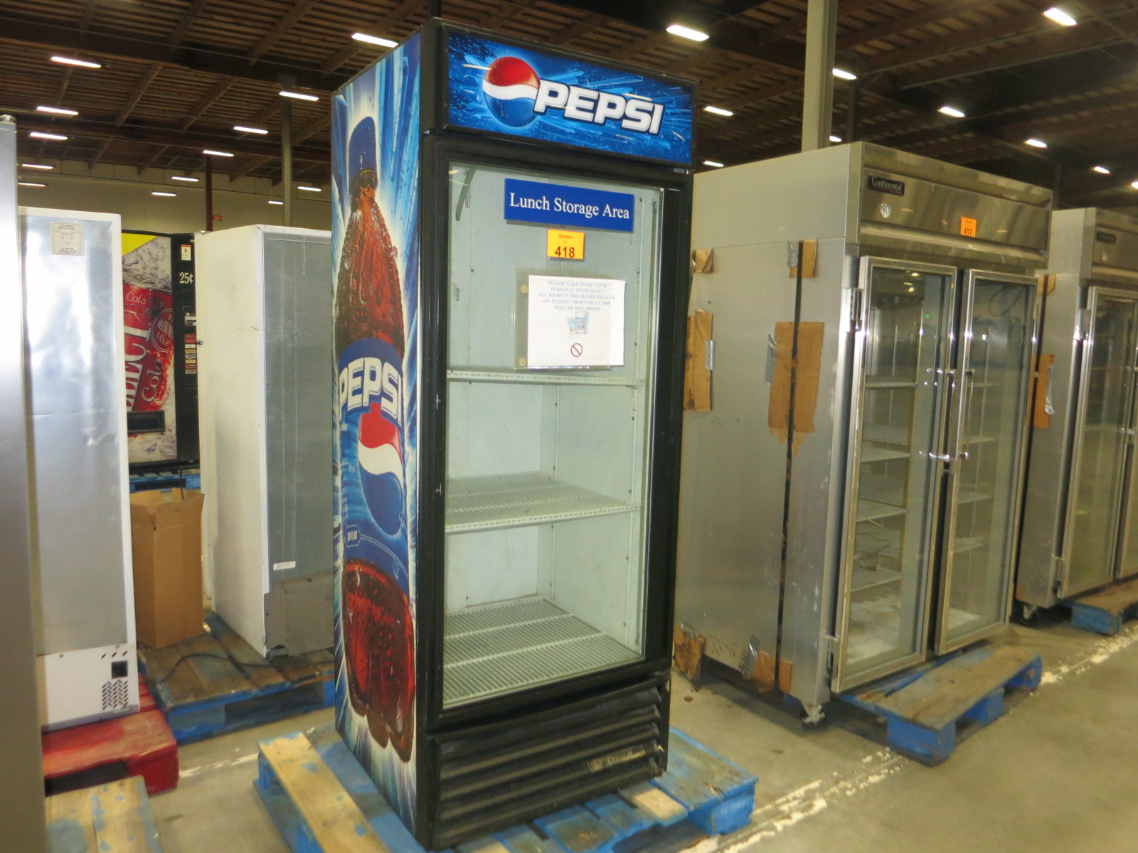 TRUE pepsi refrigerator, model GDM26, s/n 13705676, single glass door
