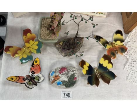 4 Ceramic butterflies etc