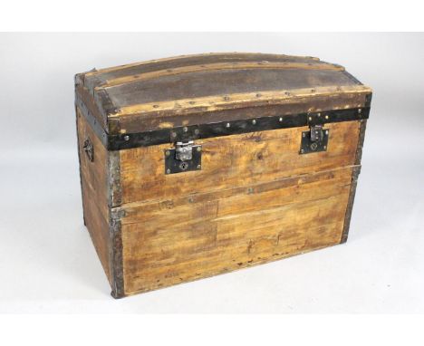 An Early 20th Century Wooden Banded Dome Trunk, 81cm Wide 
