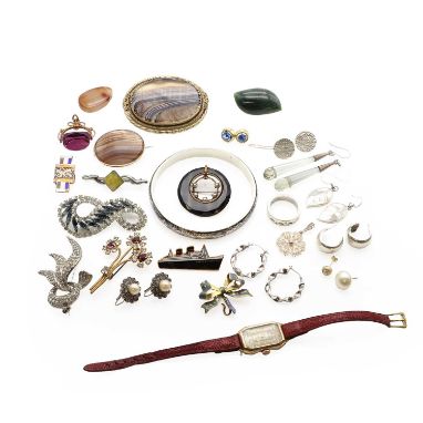 Vivienne Monogram Pendant, Pink Gold, Mother-Of-Pearl, Wood & Diamonds -  Jewelry - Categories