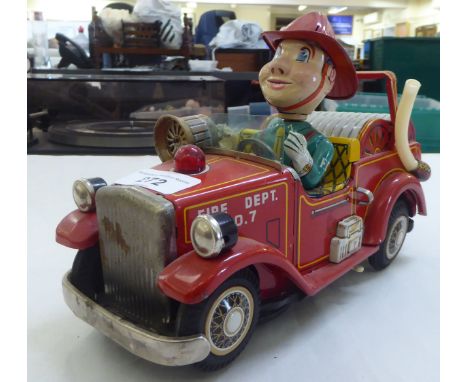 A 1960s Japanese battery powered tinplate model fire engine&nbsp; 