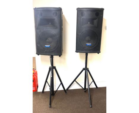 Mackie Active SR1521Z sound reinforcement speaker system, with stands, working order 