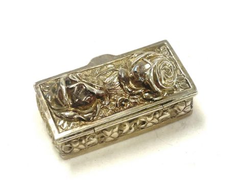 Hallmarked sterling silver pill/ snuff box 