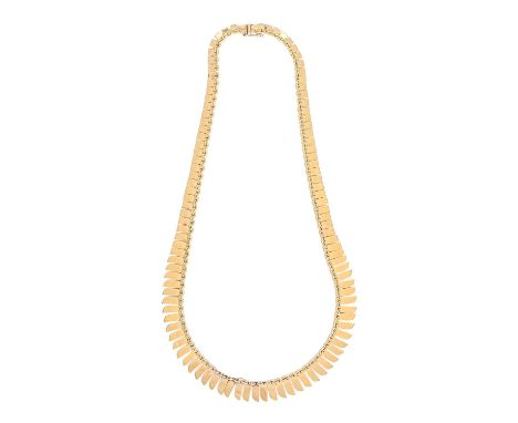 A 9ct gold necklace, 41cm l, import marked Sheffield 1977, 19.5g Good condition