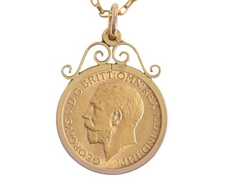 Gold coin. Sovereign 1912, in gold pendant marked 9ct, on 9ct gold necklet, 12.1g Good condition