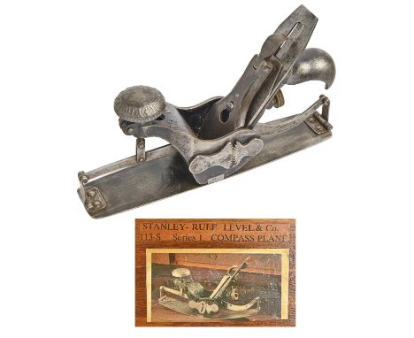 A Stanley Rule and Level Co No 113 compass plane, Series I, wood box  A Private Collection of planes (lot 922-953) Good sympa