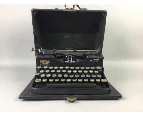 ROYAL PORTABLE TYPEWRITER