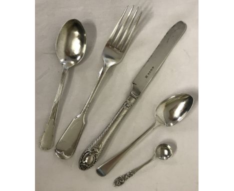 5 pieces of silver cutlery. To include a mustard spoon with decorative handle.  