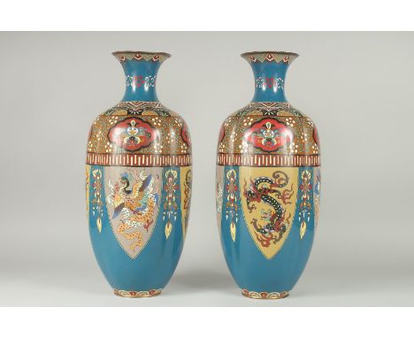A LARGE PAIR OF LATE 19TH - EARLY 20TH CENTURY JAPANESE CLOISONNE VASES, decorated with panels of stylised dragons and phoeni