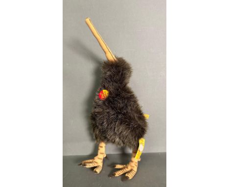 A vintage Steiff kiwi with button to wing 