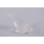 A GOOD LALIQUE GLASS BIRD. 4ins high.