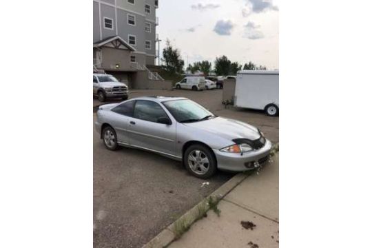 2001 chevrolet cavalier z24 2 door 2 4l 4 cyl manual transmission silver paint rust on both 2001 chevrolet cavalier z24 2 door 2