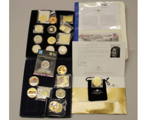A group of first day cover coins and mixed commemorative and copy coins.