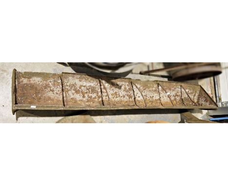Cast iron feeding trough, 185cm long