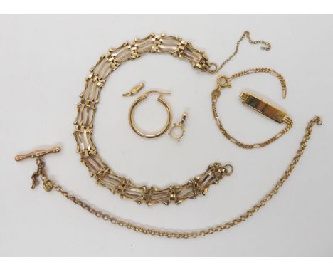 A collection of 9ct gold and yellow metal to include a gate bracelet, weight all together 7.9gms Condition Report:Available u