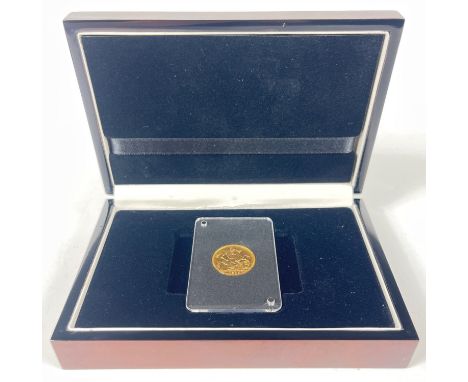 An 1895 Victoria Old Head FULL yellow gold  Sovereign encased and in its original presentation boxTHE BUYING COMMISSION IS RE