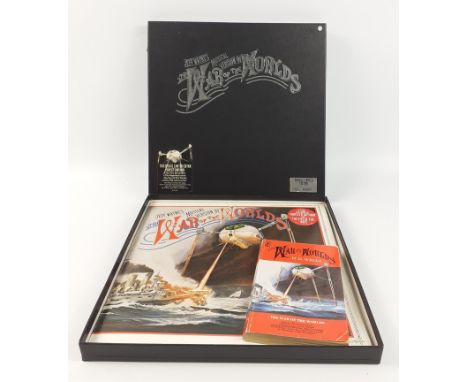 WAR OF THE WORLDS Box set. WOW100 Contains Two Record set, paperback novel and booklet.  Special Ltd. Ed. 06003. Light wear t