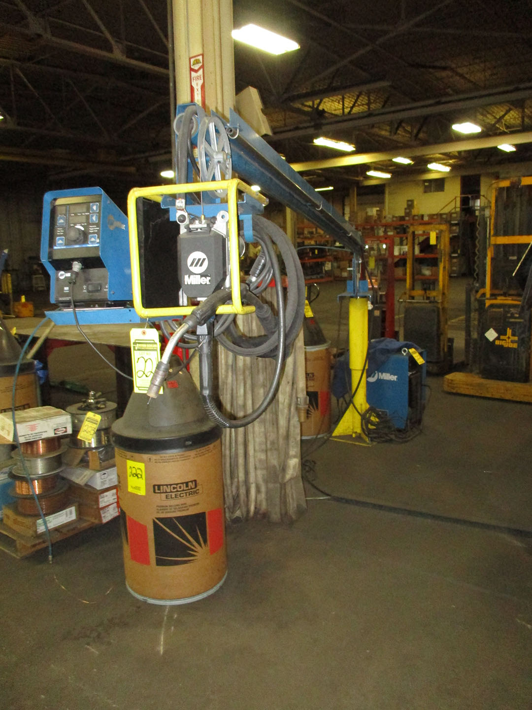 MILLER AXCESS 450 MIG WELDER WITH MILLER ROI WIRE FEEDER; AXCESS WIRE