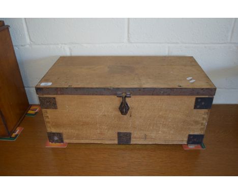 VINTAGE EFFECT WOODEN STORAGE CHEST, APPROX 62 X 31CM