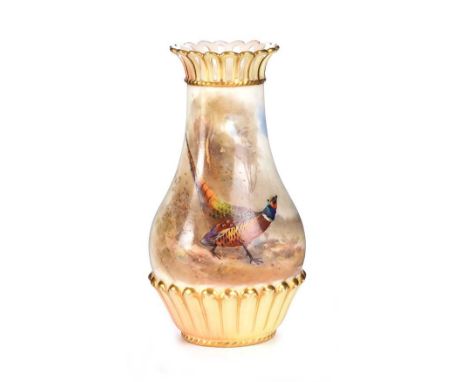 ROYAL WORCESTER VASE.PHEASANT.SIGNED JAS STINTON.HEIGHT: 5½ INCHES.IN GOOD CONDITION.