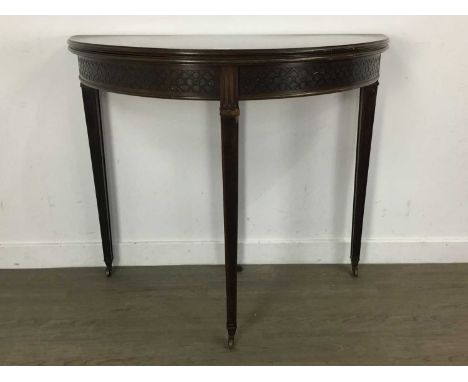 MAHOGANY TURNOVER CARD TABLE, with carved frieze78cm x 92cm 