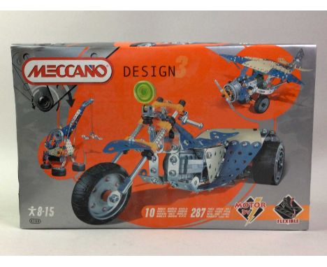 MODERN MECCANO MOTORISED TRACTOR CONSTRUCTION SET, AND OTHERS including a Meccano Evoloution, Meccano Mountain Rallye and Mec