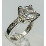 A silver fashion ring, size N