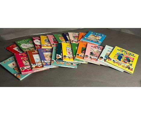 A quantity of vintage Noddy books 