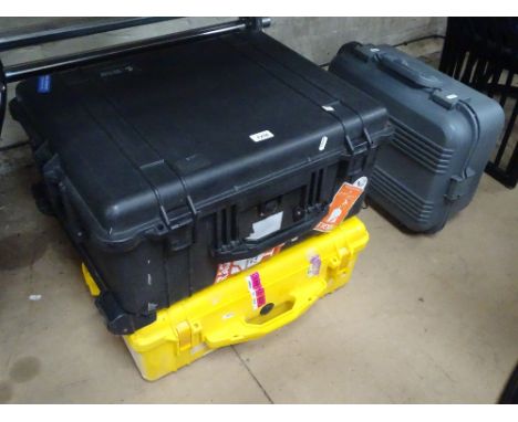 A Pelican 1610 camera case, King Pelican camera case and a Doskocil camera case, (3).