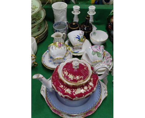 Spode teapot, decorative teaware, etc.