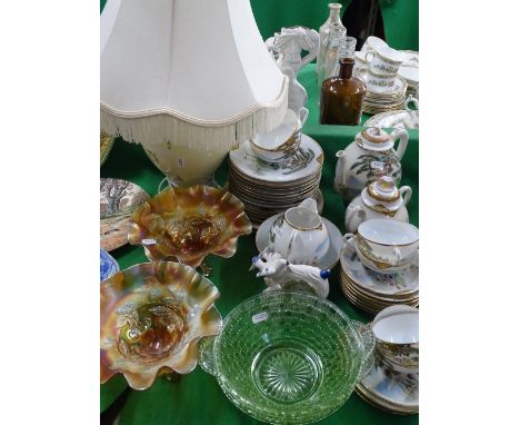 Japanese teaset, Carnival glass bowls, table lamp, etc.