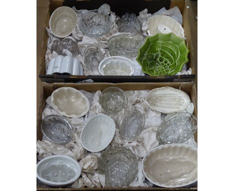 2 boxes of Vintage ceramic and glass jelly moulds