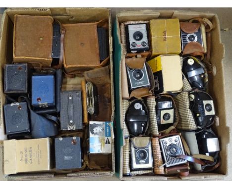 2 trays of Vintage cameras including Kodak Brownies, Boots, Agfa etc