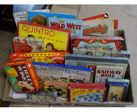 Vintage children's games and books including ""The Wild West"" jigsaws etc