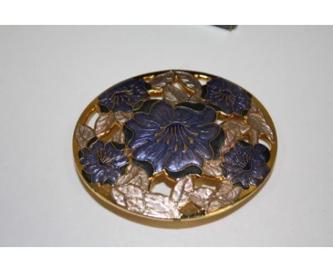 AN ENAMEL BROOCH