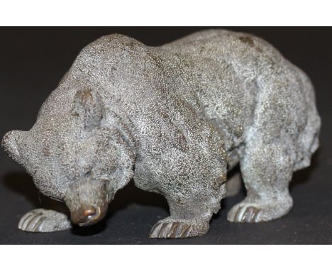 A cast bronze bear stamped "Thornhill & Co Bond Street W", approx 11 cm(Provenance: the property of the Raymond Barker family