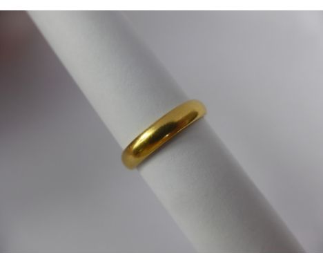 A 22 ct Gold Birmingham Hallmark Wedding Band, mm V.W.A., size K, approx 4.2 gms.